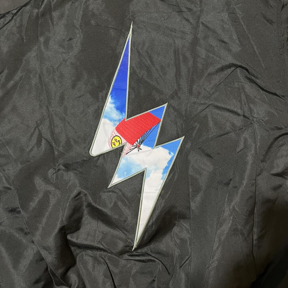 J Balvin Jacket Mens Large Black 2022 Jose Tour Bomber Smiley Lightning Patch - Picture 11 of 12